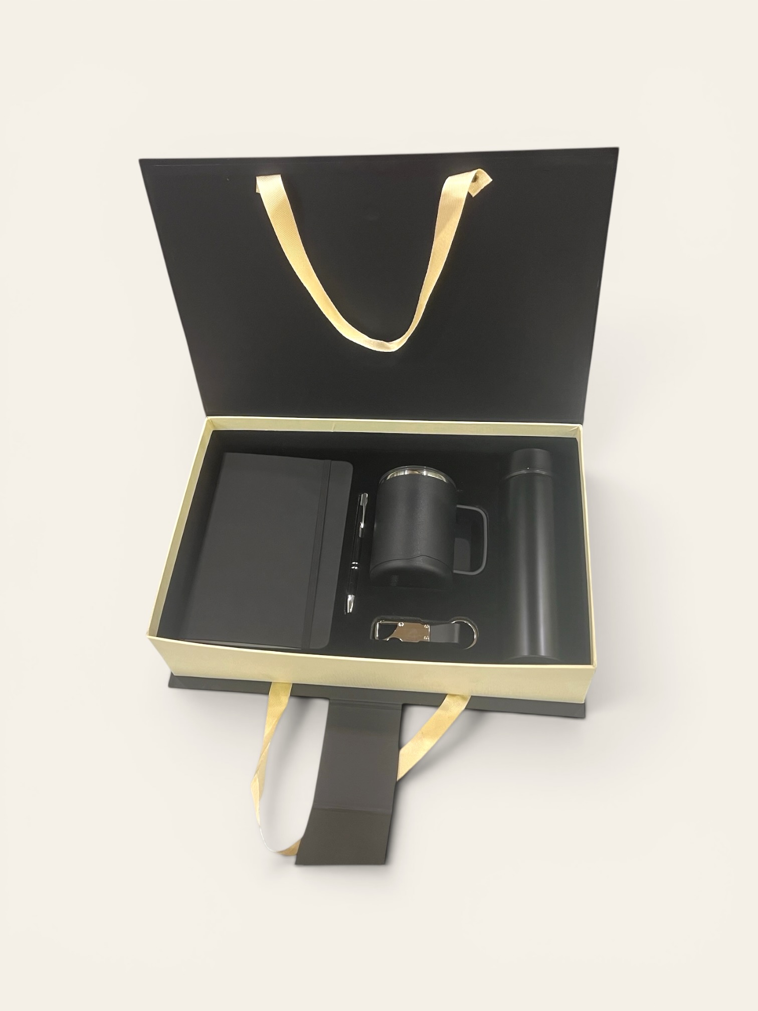 The Executive Welcome Kit - Image 3